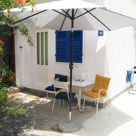 Studio Apartment Blue Window บีโอกราดนาโมรู ภายนอก รูปภาพ
