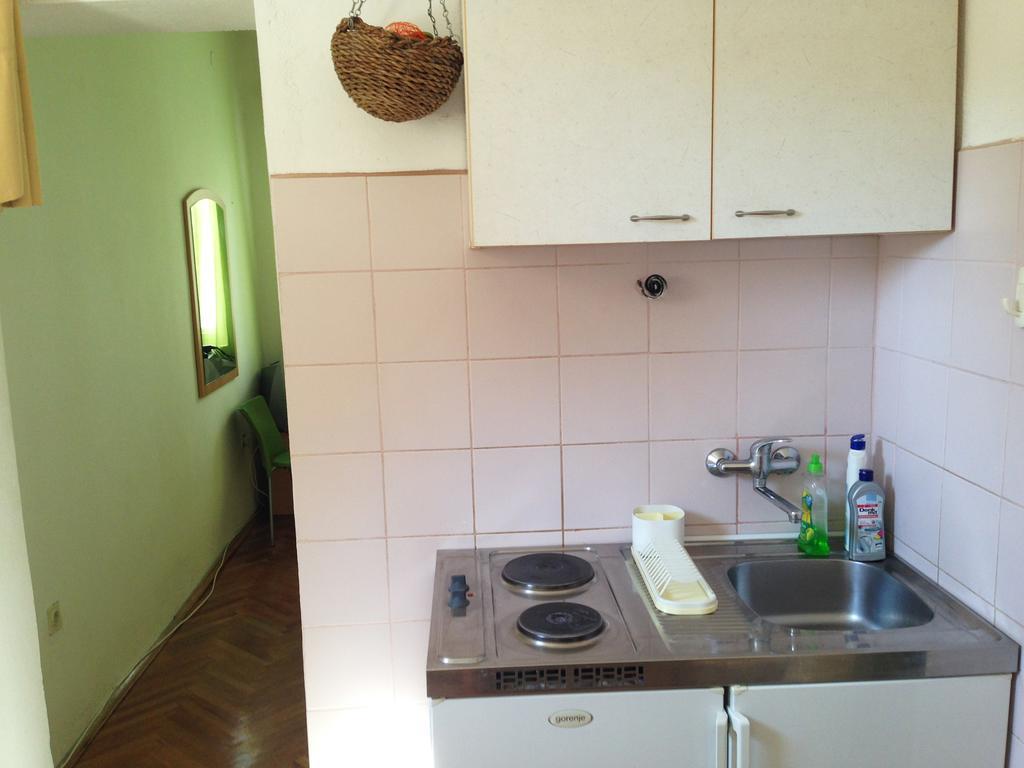 Studio Apartment Blue Window บีโอกราดนาโมรู ภายนอก รูปภาพ